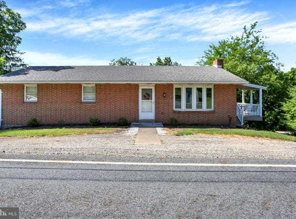 141 HILL Street, LYKENS, PA 17048