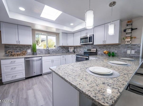 8957 E 35th Circle, Tucson, AZ 85710