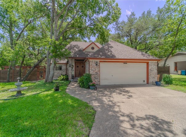 11811 ARABIAN TRL, Austin, TX 78759