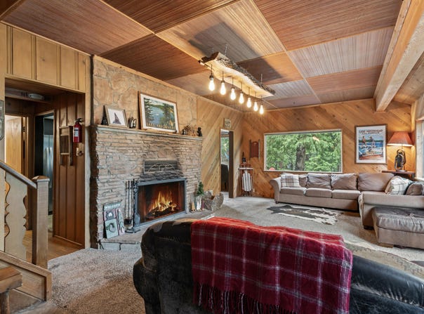 109 Fremont Road, Lake Arrowhead, CA 92352