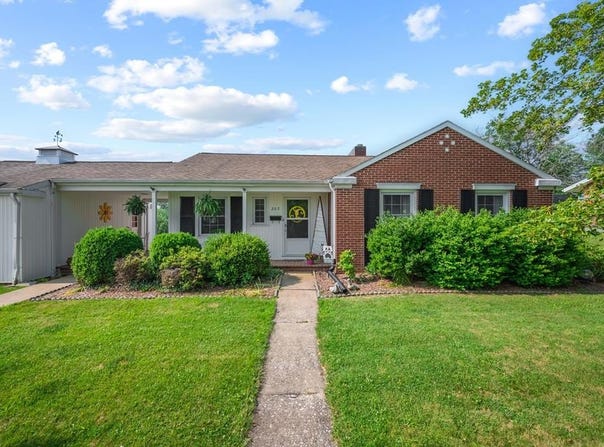 203 Cherry St., Galax, VA 24333