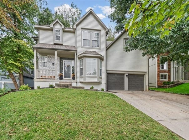 1714 NW 57th Court, Kansas City, MO 64151