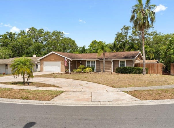 1686 SPOTTSWOOD CIRCLE, PALM HARBOR, FL 34683