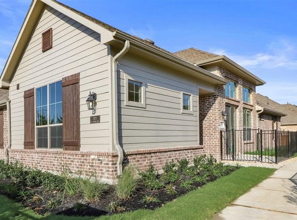 2621 St Helena Lane, Grand Prairie, TX 75054