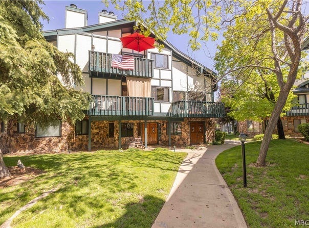 39802 Lakeview Drive, Big Bear Lake, CA 92315