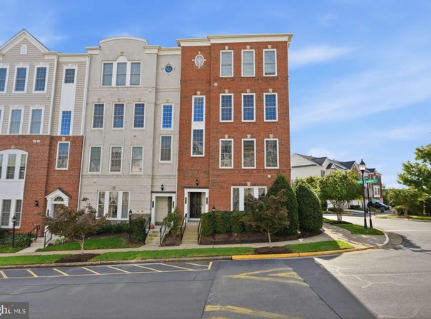 14718 POTOMAC BRANCH Drive, WOODBRIDGE, VA 22191