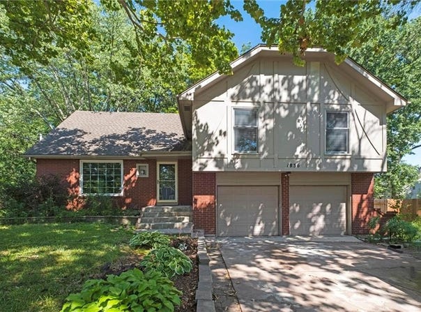 1836 E 153RD Circle, Olathe, KS 66062