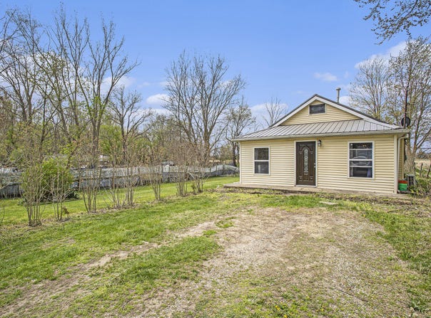 640 S Walker Street, Bronson, MI 49028