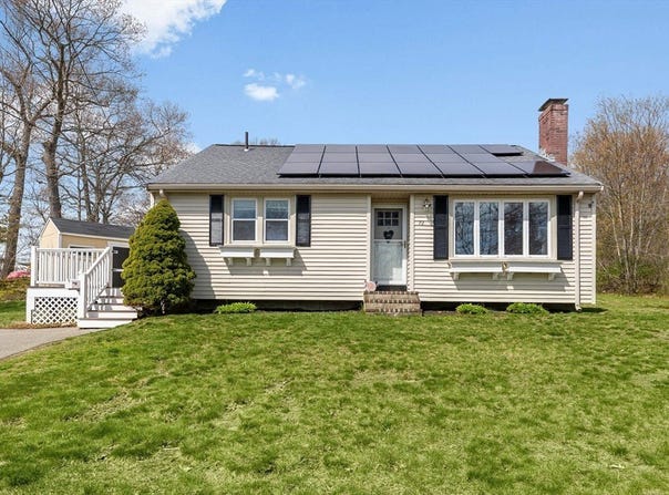 72 Norwich Rd, Brockton, MA 02302