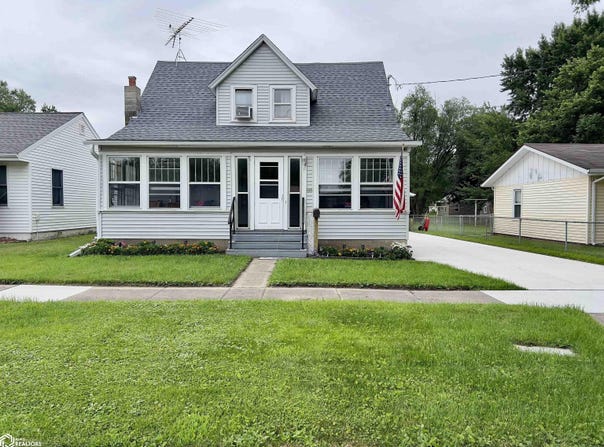 1015 N Taylor Avenue, Mason City, IA 50401