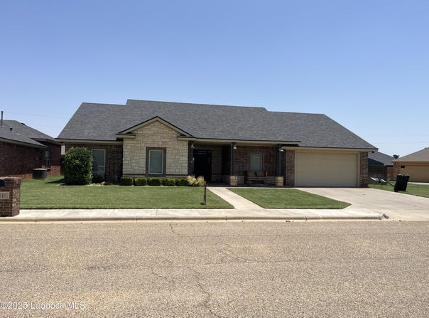 510 Avenue S, Shallowater, TX 79363