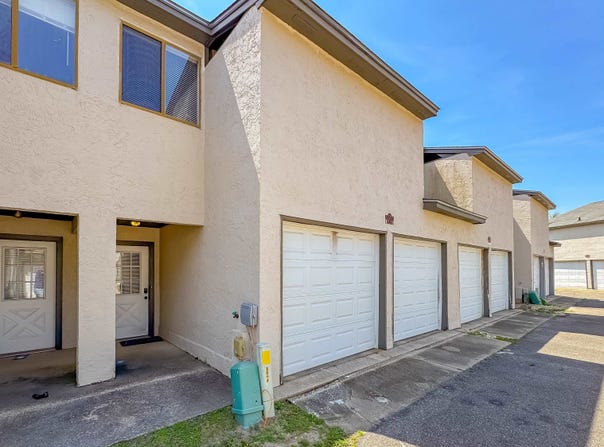 1319 Airport Drive unit: F04, Tallahassee, FL 32304