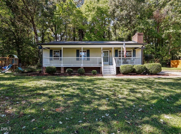 2700 Brantley Drive, Apex, NC 27539