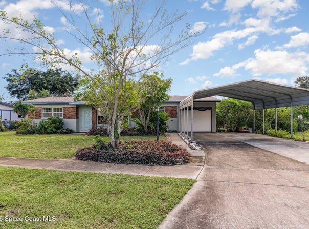 961 Kaufman, Cocoa, FL 32927