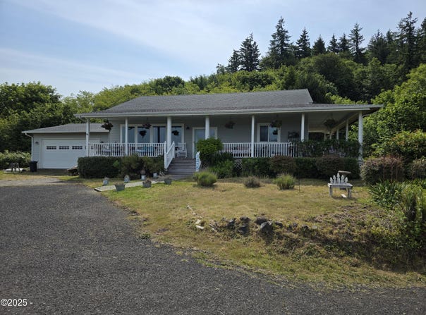 1275 S Bay, Toledo, OR 97391