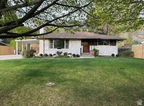 2084 ROBINS, Ogden, UT 84401