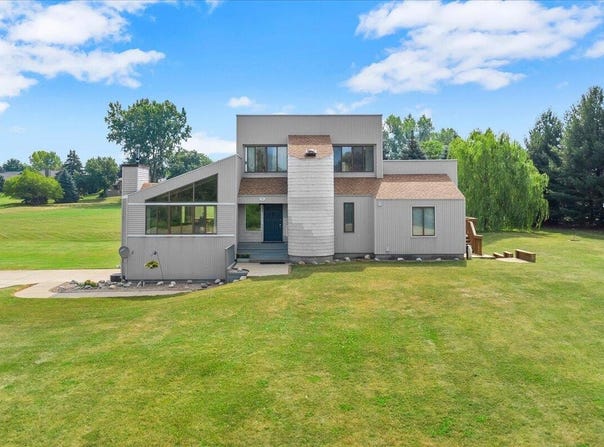 7330 Kalamazoo Avenue SE, Caledonia, MI 49316