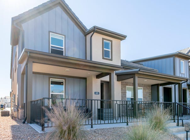 695 W Claystone DR, St George, UT 84790
