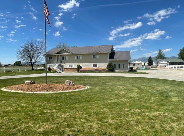 655 N 8TH E, Preston, ID 83263