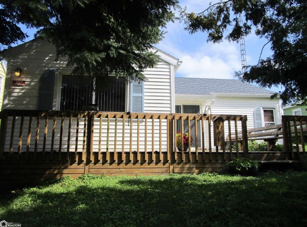 302 2Nd Street, Bradford, IA 50041