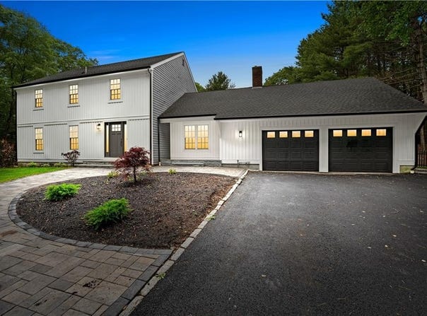 1575 MIDDLE Road, East Greenwich, RI 02818