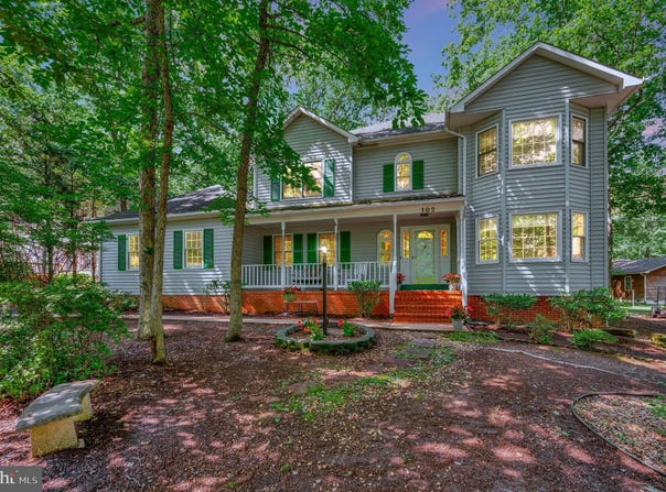 102 HILLSIDE DRIVE, LOCUST GROVE, VA 22508