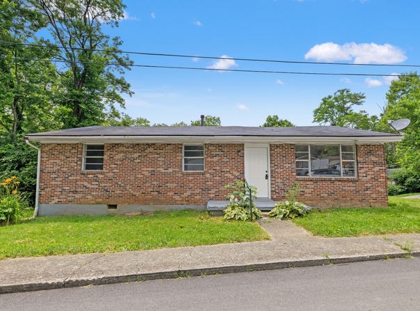 623 Gano Street, Paris, KY 40361
