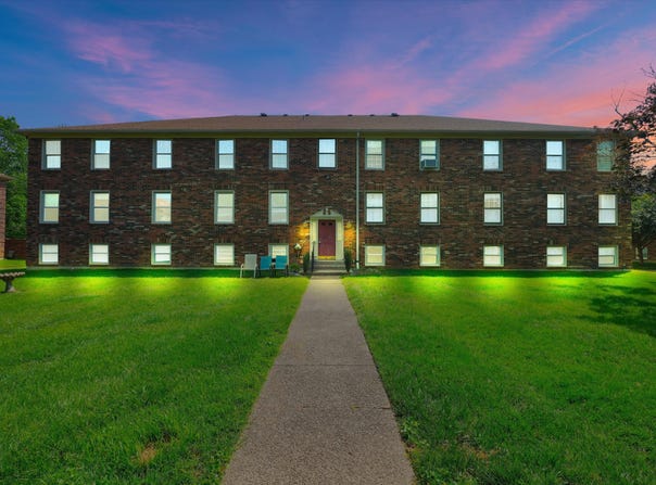 1008 Lake Way, Louisville, KY 40222
