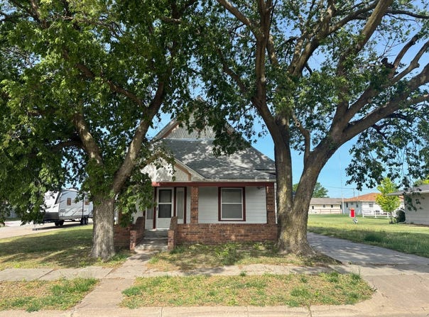 117 N Monroe, Kensington, KS 66951