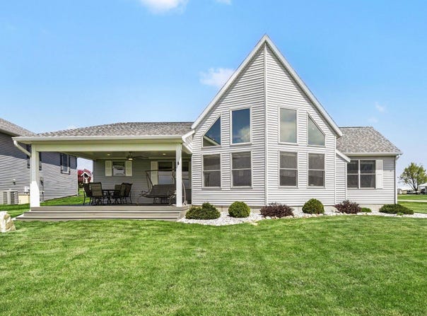 6628 Spinnaker Drive, Crystal, MI 48818