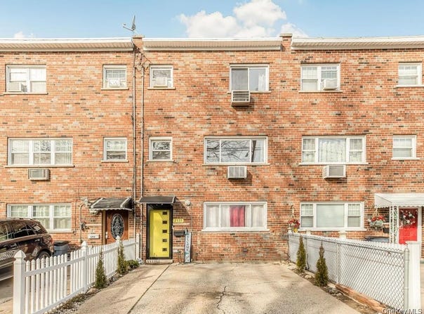 2535 Hollers Avenue, Bronx, NY 10475