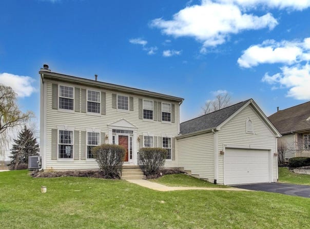 312 Garrison Circle, Port Barrington, IL 60010