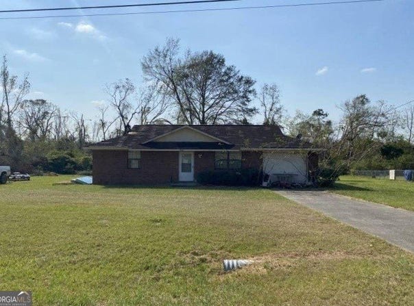 744 Lot Crossing, Broxton, GA 31519
