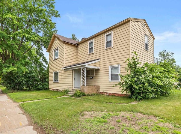 1219 Grand Avenue, Wausau, WI 54403