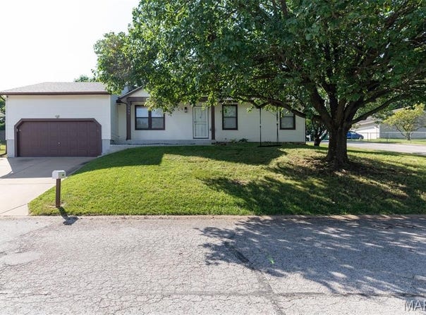 1409 Castle Mill Drive, Arnold, MO 63010