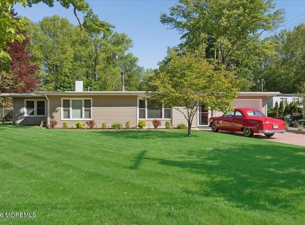 1 Cedar Court, Roosevelt, NJ 08555