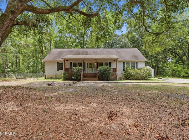 12 Ard Road, Beaufort, SC 29906