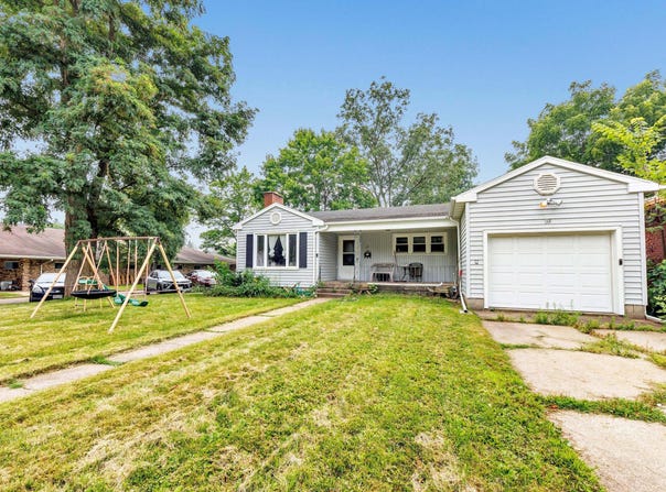 12 E 14th St, Clintonville, WI 54929