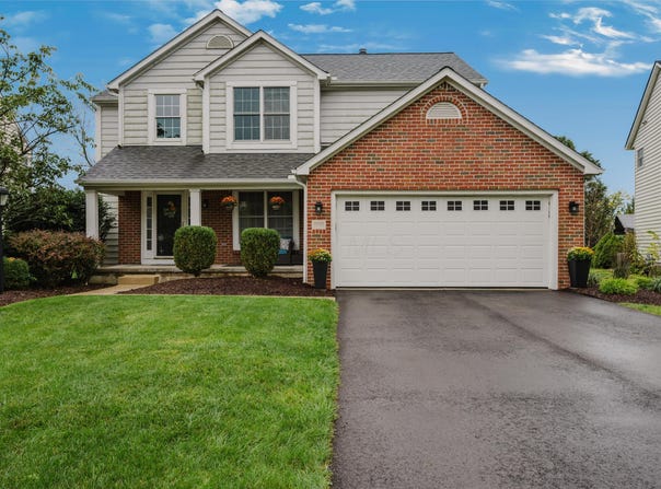 1990 Chicory Court, Lewis Center, OH 43035