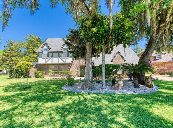 18 SILVER FOX TRAIL, ORMOND BEACH, FL 32174