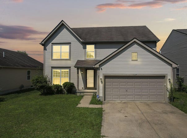1129 Streamside Drive, Blacklick, OH 43004