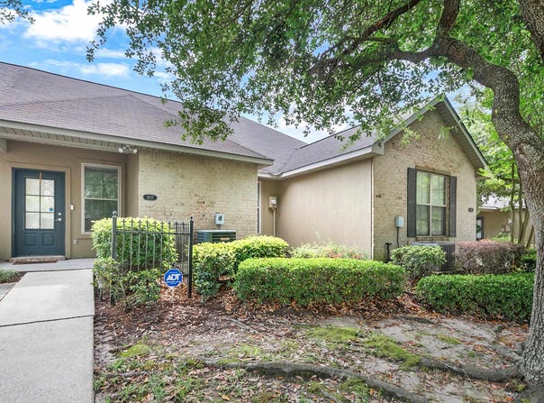 2937 Magazine Dr, Baton Rouge, LA 70816