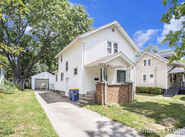 1130 Spring Avenue NE, Grand Rapids, MI 49503