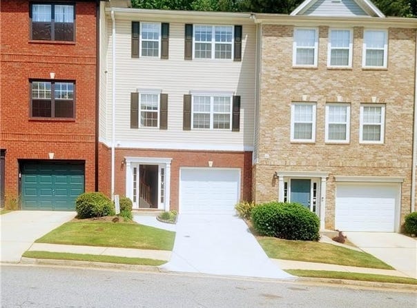 523 Lantern Wood Drive, Scottdale, GA 30079