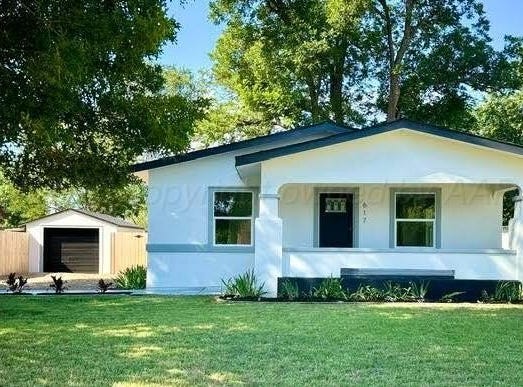617 W 6th Street, Clarendon, TX 79226