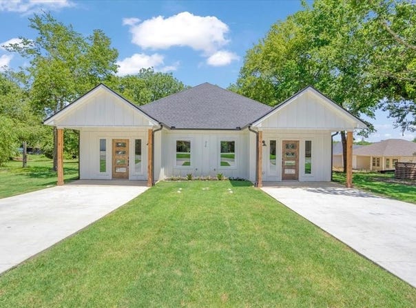516 S 4th Street, Bonham, TX 75418