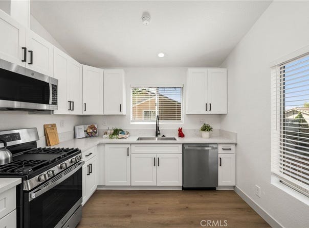 1122 Mirada, Perris, CA 92571