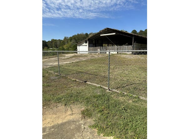 512 BLACKWELL DAIRY Rd, Jasper, AL 35504
