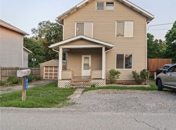 637 Memorial Drive, Plum Boro, PA 15068