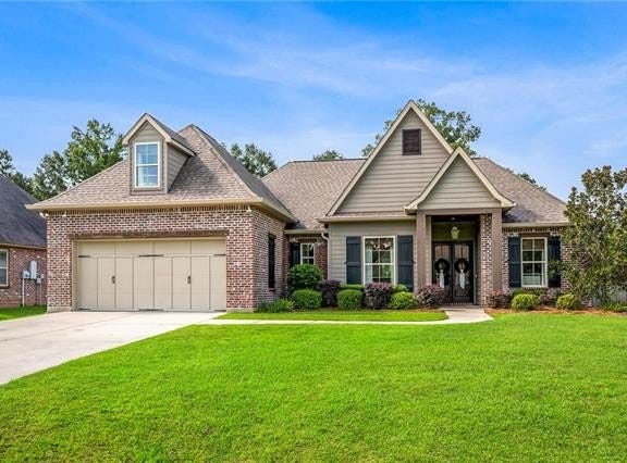 100 ASPEN CREEK Court, Covington, LA 70433
